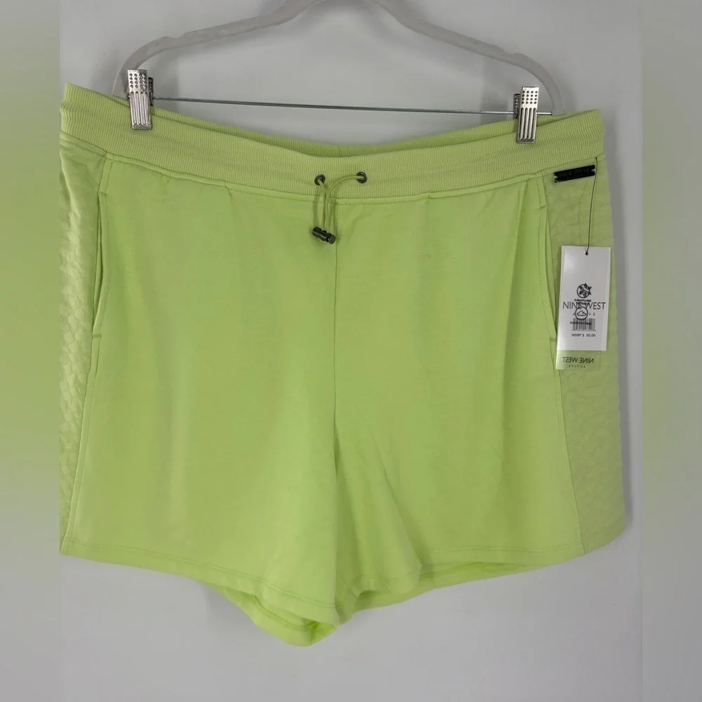 Nine West lime green activewear shorts with pockets Woman’s size 2X - Picture 2 of 4